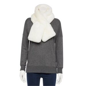NWT faux fur stole scarf